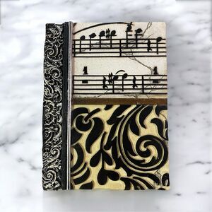 NVGA New View Gifts & Accessories Wall Art Textured Musical Notes & Paisley 8X6”